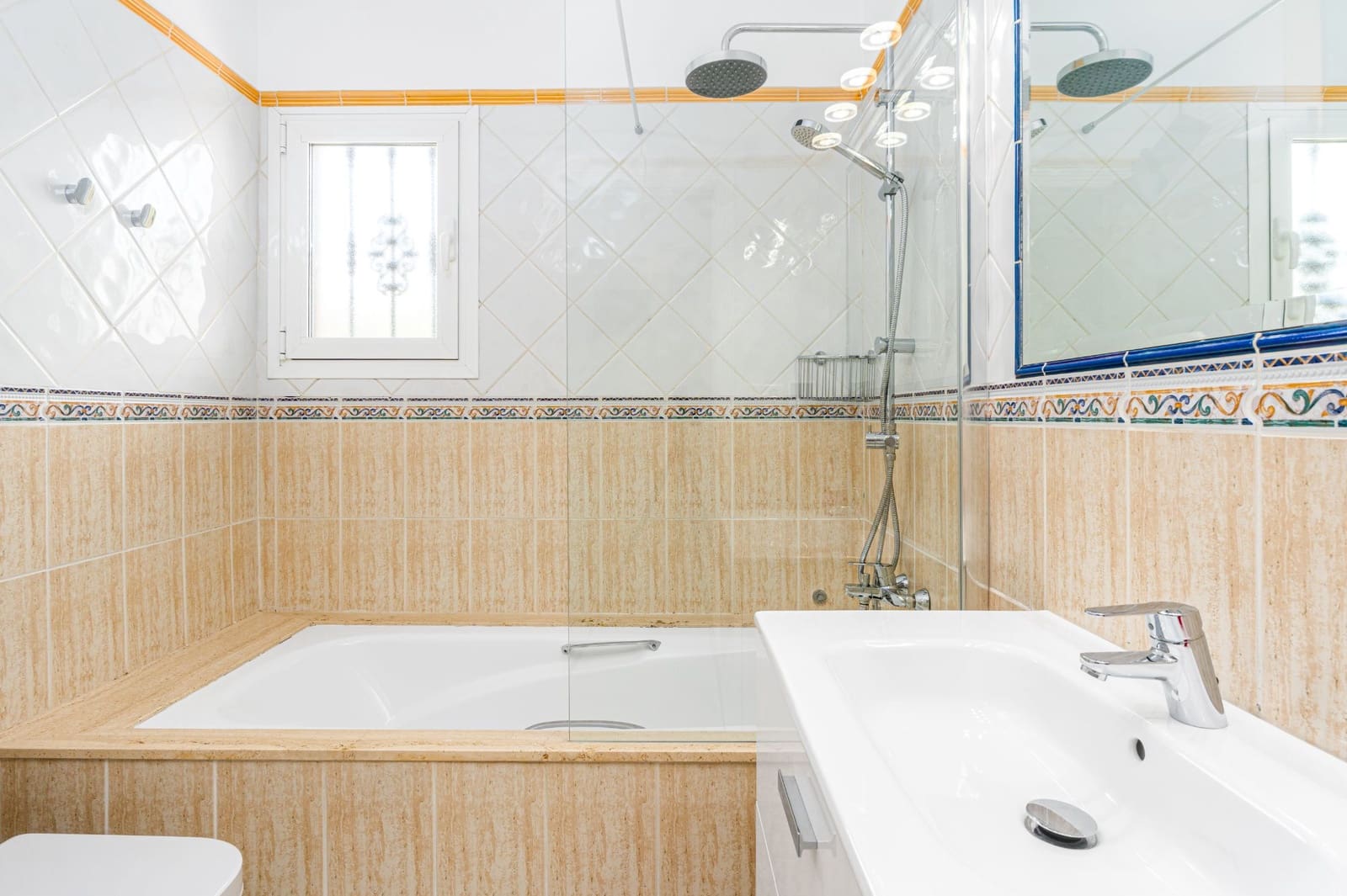 7 quarto Moradia para venda em Alfaz del Pi / L'Alfas del Pi com piscina garagem - 995 000 € (Ref: 9328426)