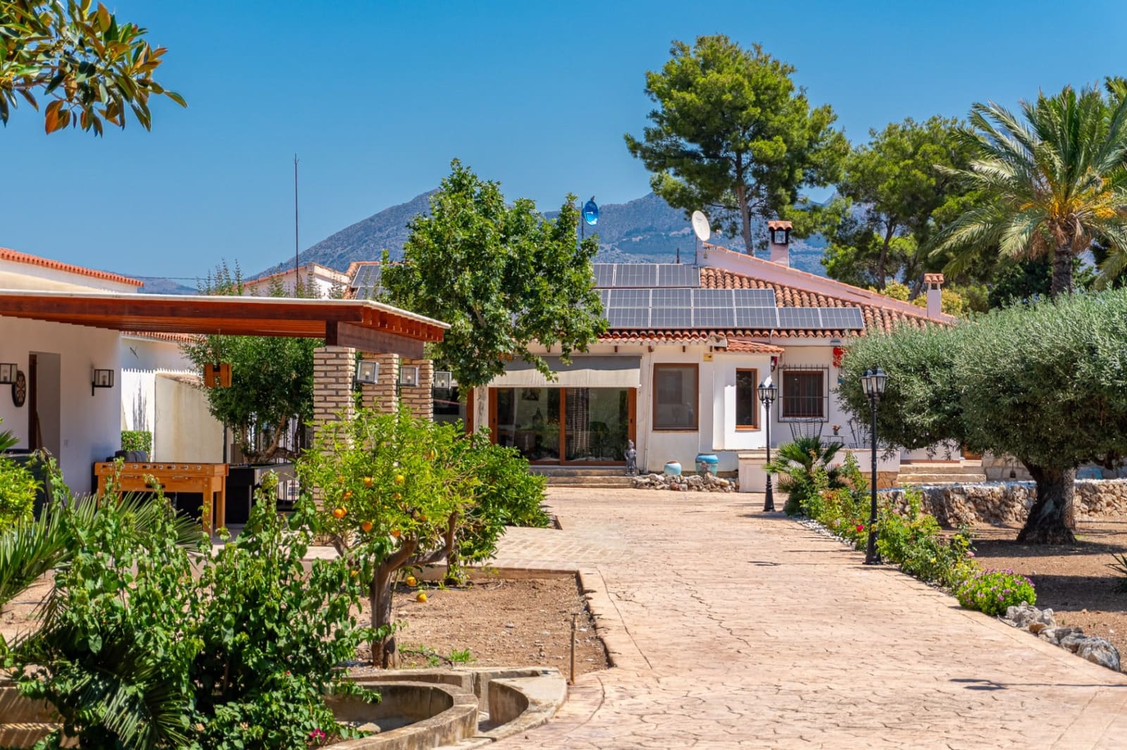 Chalet de 5 habitaciones en Alfaz del Pi / L'Alfàs del Pi en venta con piscina garaje - 1.495.000 € (Ref: 9328427)