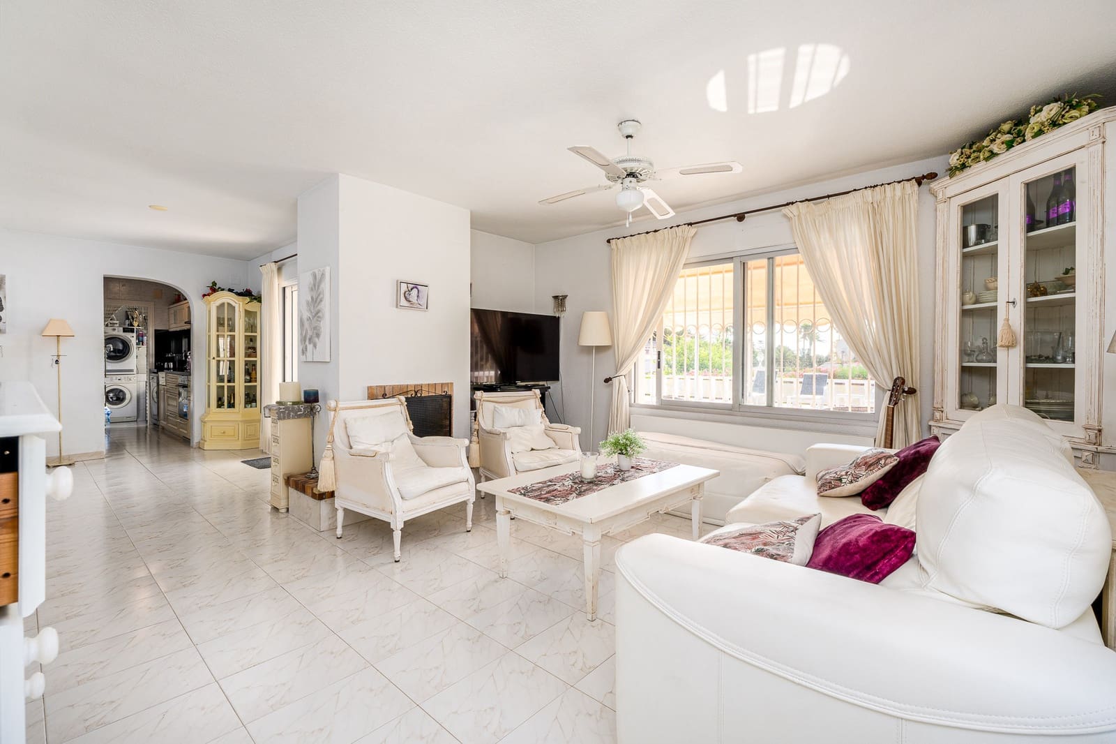 4 Zimmer Villa zu verkaufen in Alfaz del Pi / L'Alfas del Pi mit Pool Garage - 495.000 € (Ref: 9328428)