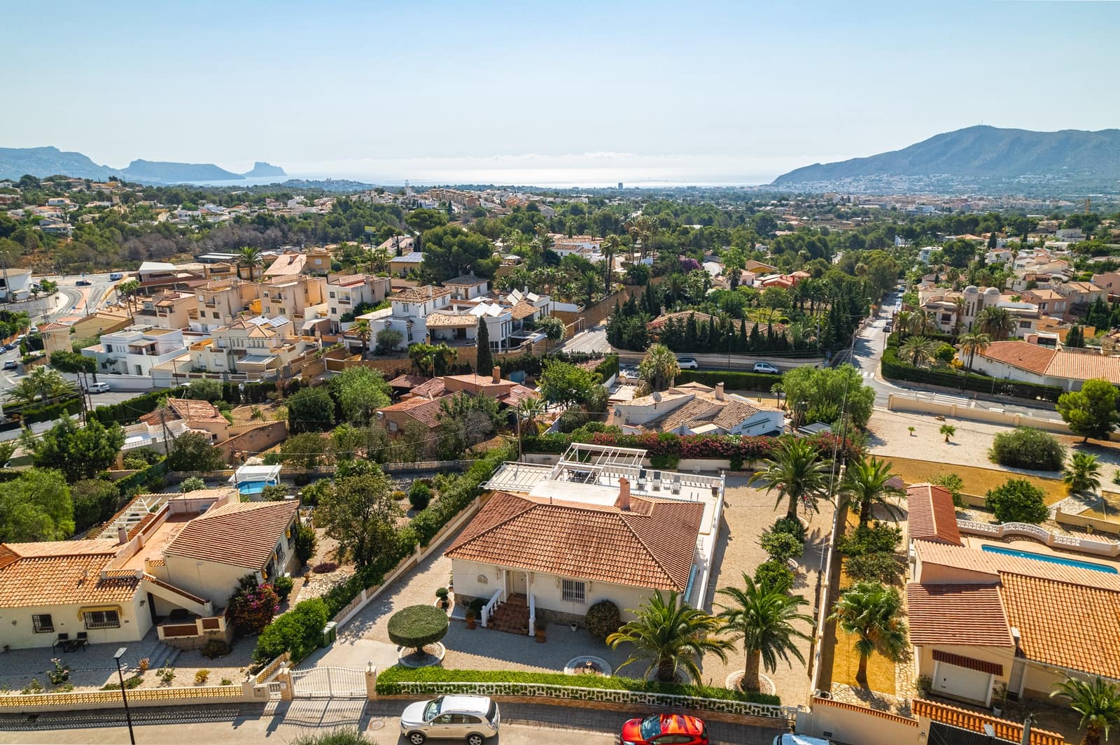 4 Zimmer Villa zu verkaufen in Alfaz del Pi / L'Alfas del Pi mit Pool Garage - 495.000 € (Ref: 9328428)