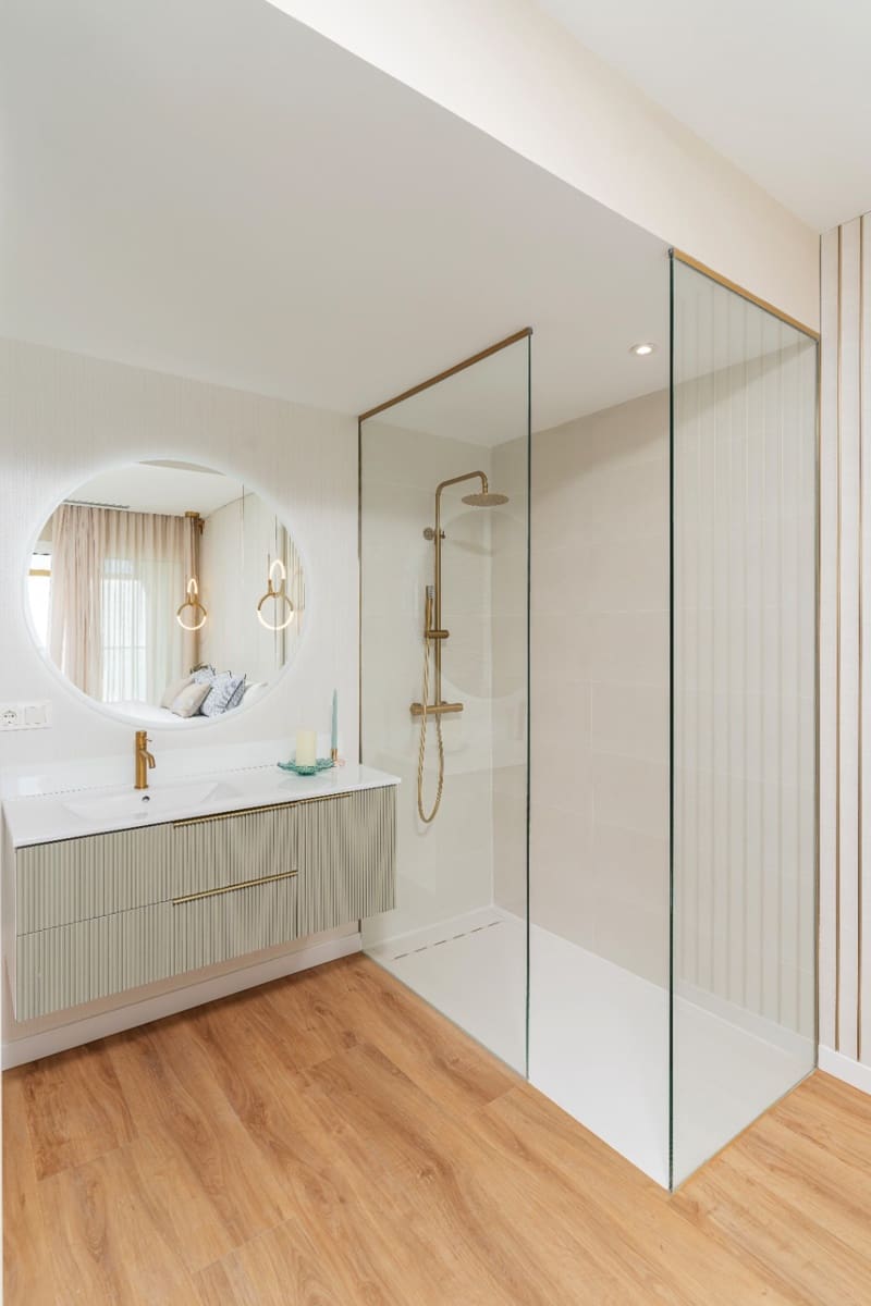 3 bedroom Apartment for sale in Benidorm with pool garage - € 1,170,000 (Ref: 9328432)