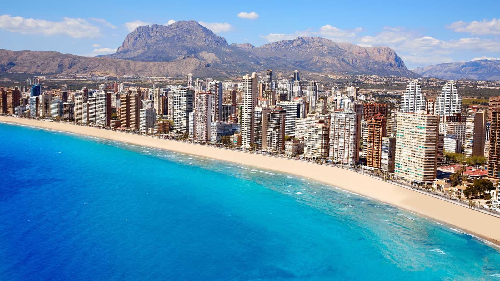3 bedroom Apartment for sale in Benidorm with pool garage - € 1,170,000 (Ref: 9328432)