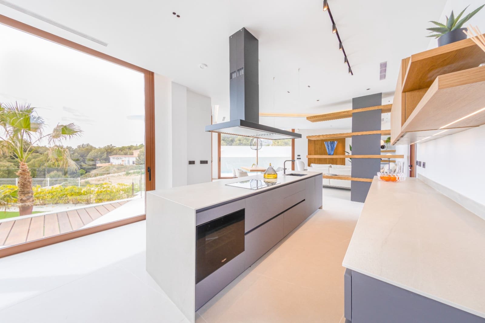 4 bedroom Villa for sale in Benidorm with pool garage - € 2,825,000 (Ref: 9328433)