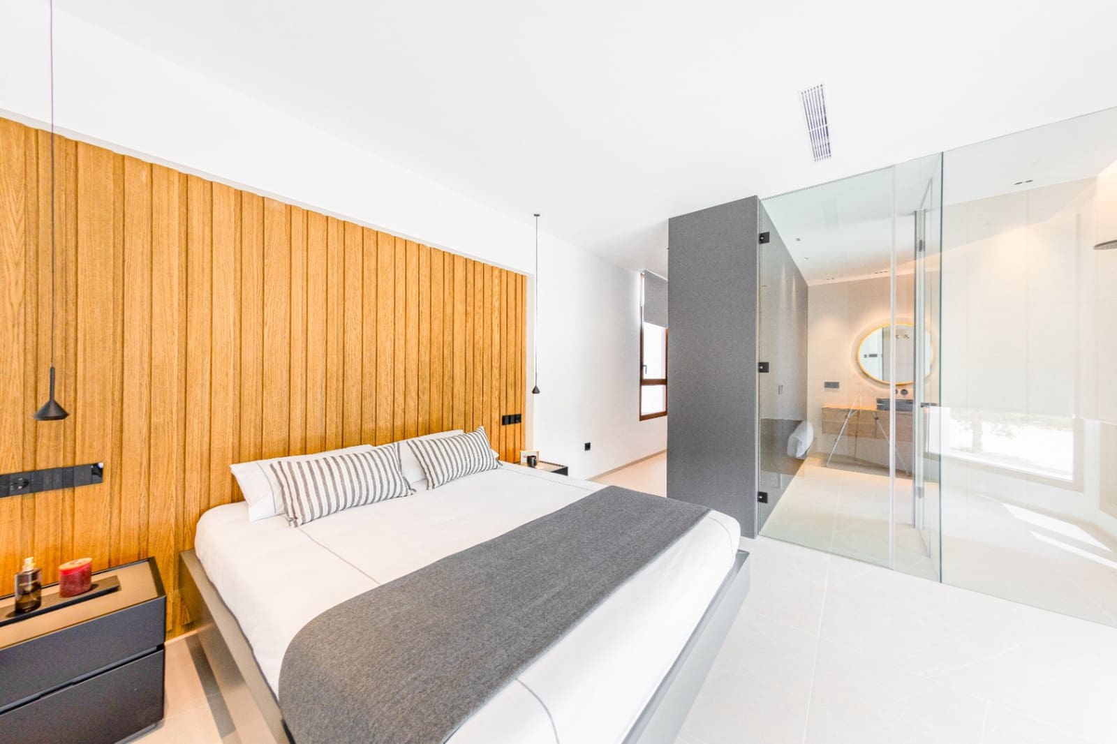 4 bedroom Villa for sale in Benidorm with pool garage - € 2,825,000 (Ref: 9328433)