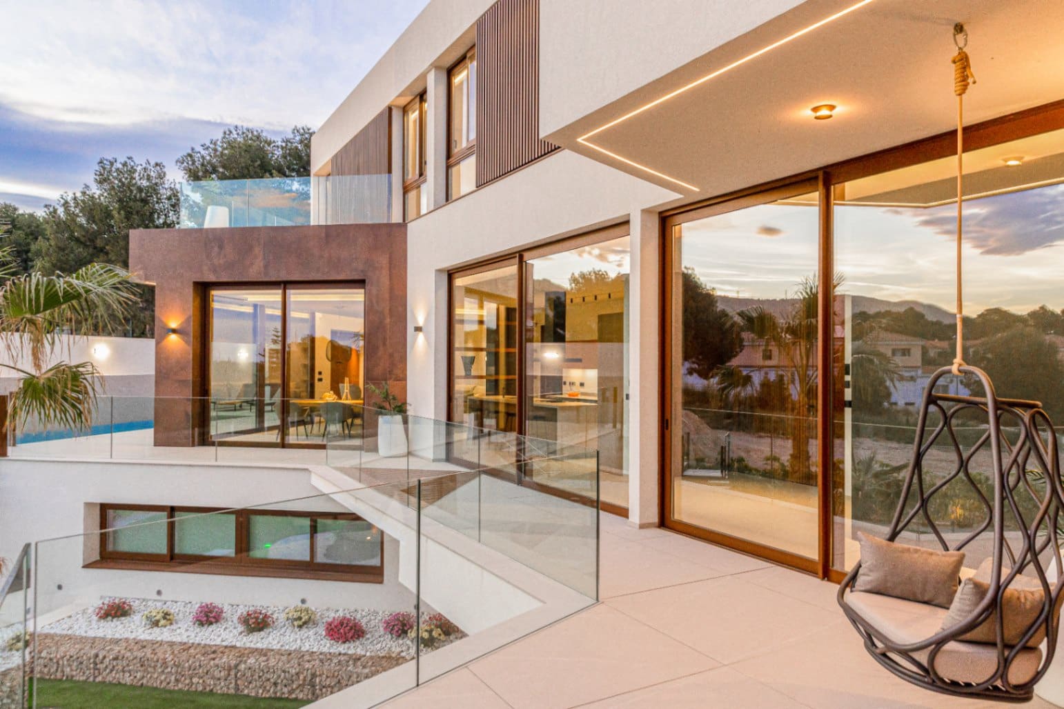 4 bedroom Villa for sale in Benidorm with pool garage - € 2,825,000 (Ref: 9328433)