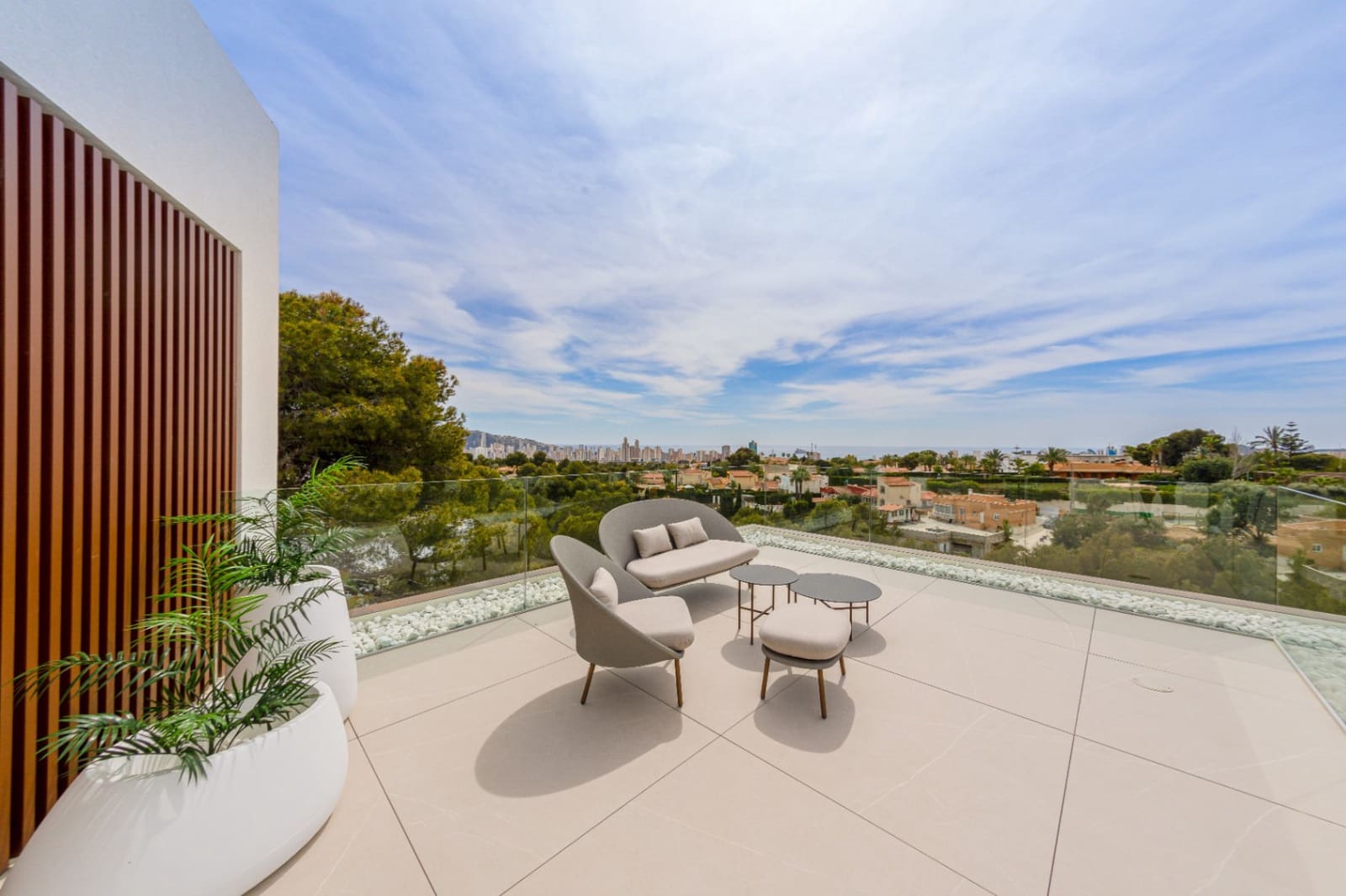 4 bedroom Villa for sale in Benidorm with pool garage - € 2,825,000 (Ref: 9328433)