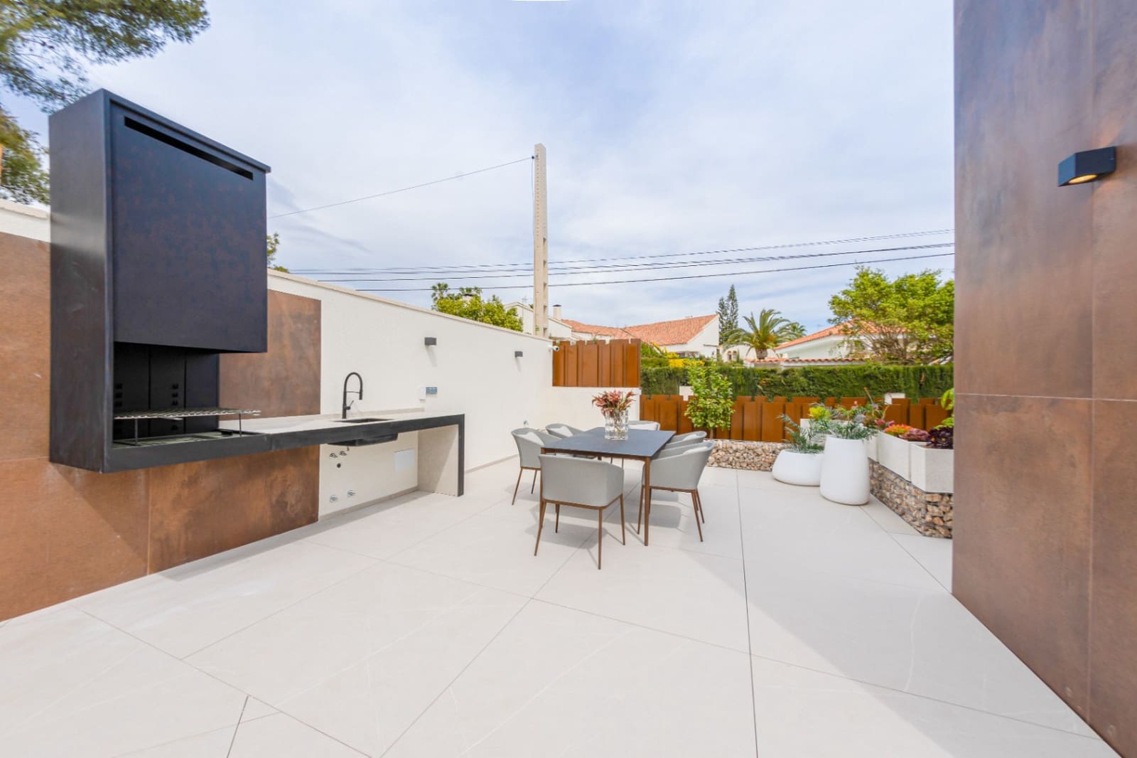 4 bedroom Villa for sale in Benidorm with pool garage - € 2,825,000 (Ref: 9328433)