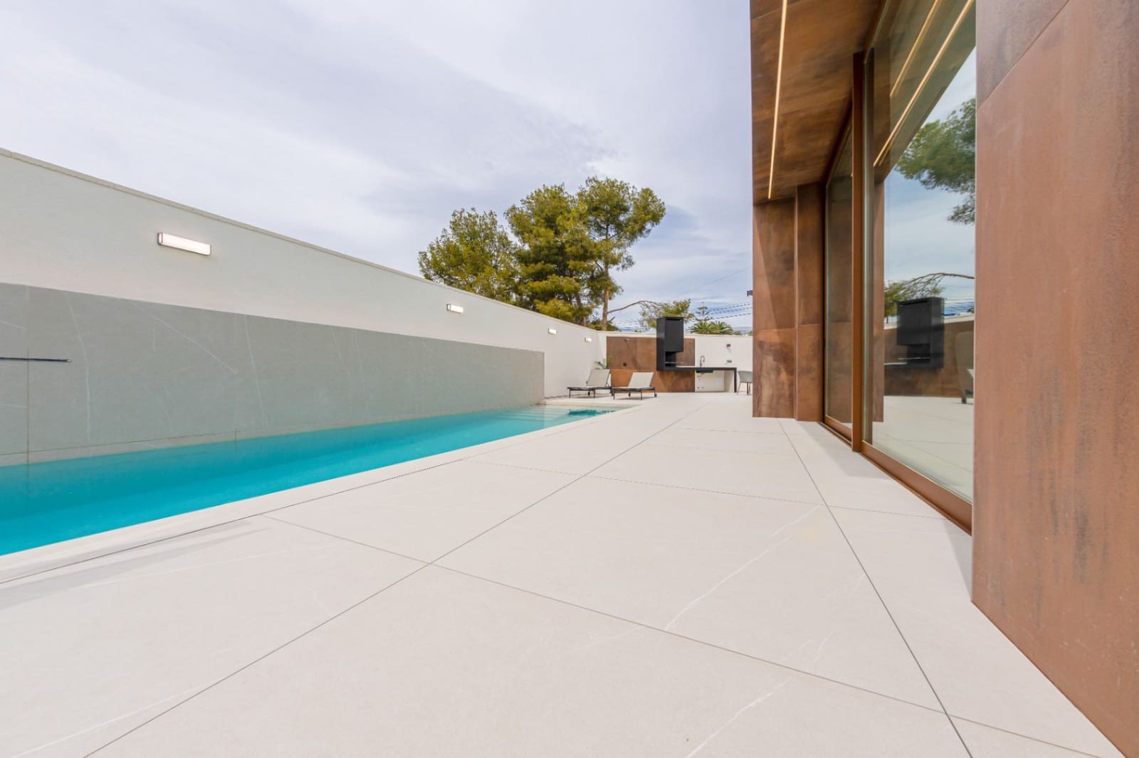 4 bedroom Villa for sale in Benidorm with pool garage - € 2,825,000 (Ref: 9328433)