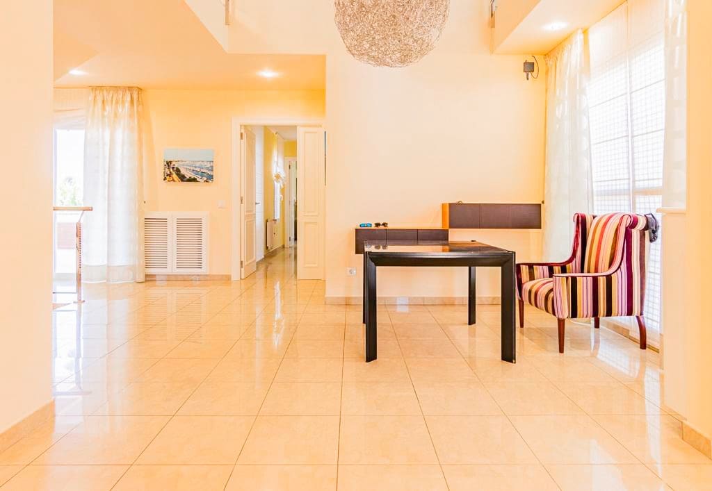 7 slaapkamer Villa te koop in Benidorm met zwembad garage - € 1.595.000 (Ref: 9328434)