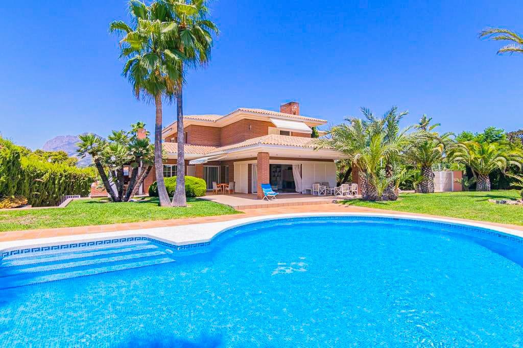 7 slaapkamer Villa te koop in Benidorm met zwembad garage - € 1.595.000 (Ref: 9328434)