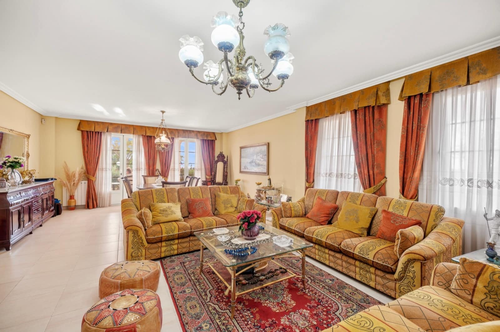 7 bedroom Villa for sale in Benidorm with pool garage - € 1,635,000 (Ref: 9328435)