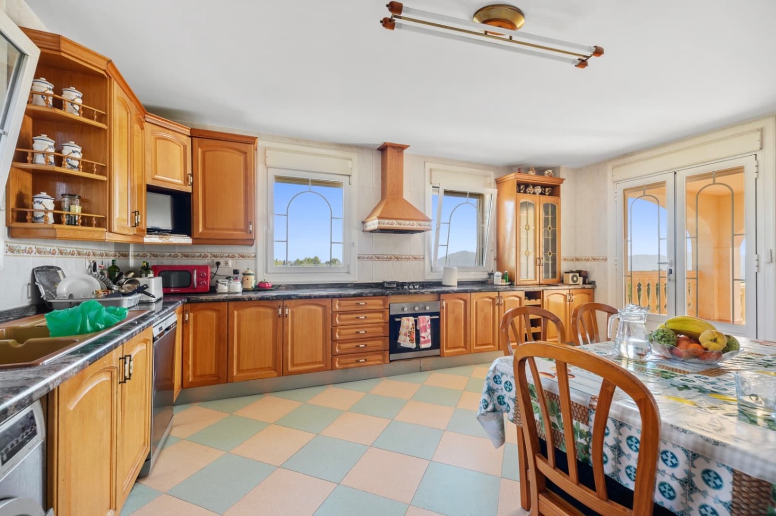 7 bedroom Villa for sale in Benidorm with pool garage - € 1,635,000 (Ref: 9328435)