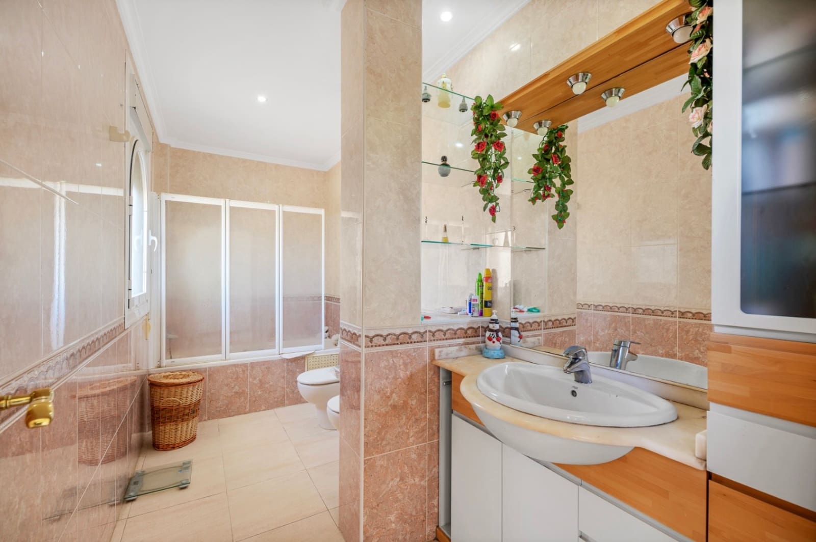 7 bedroom Villa for sale in Benidorm with pool garage - € 1,635,000 (Ref: 9328435)