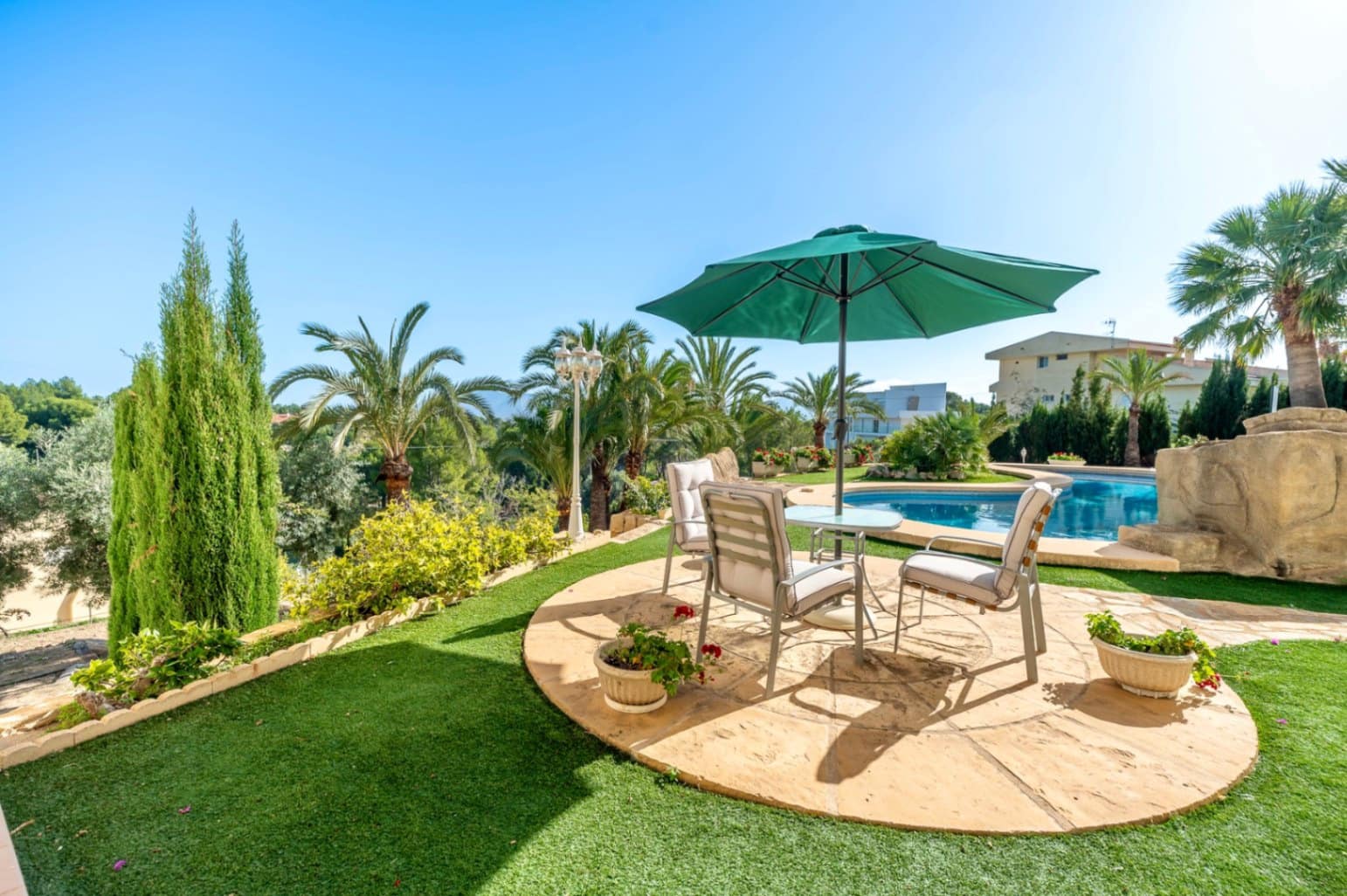 7 bedroom Villa for sale in Benidorm with pool garage - € 1,635,000 (Ref: 9328435)