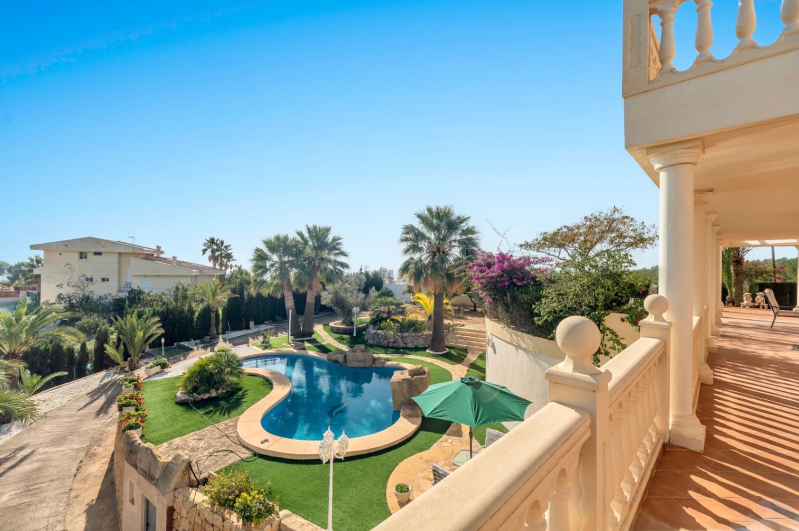7 bedroom Villa for sale in Benidorm with pool garage - € 1,635,000 (Ref: 9328435)