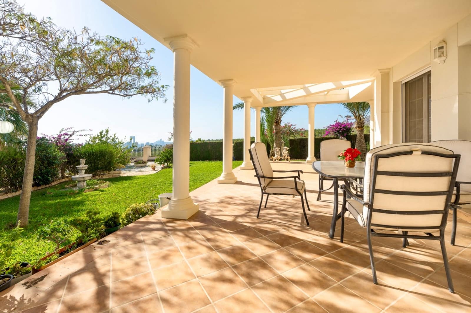 7 bedroom Villa for sale in Benidorm with pool garage - € 1,635,000 (Ref: 9328435)