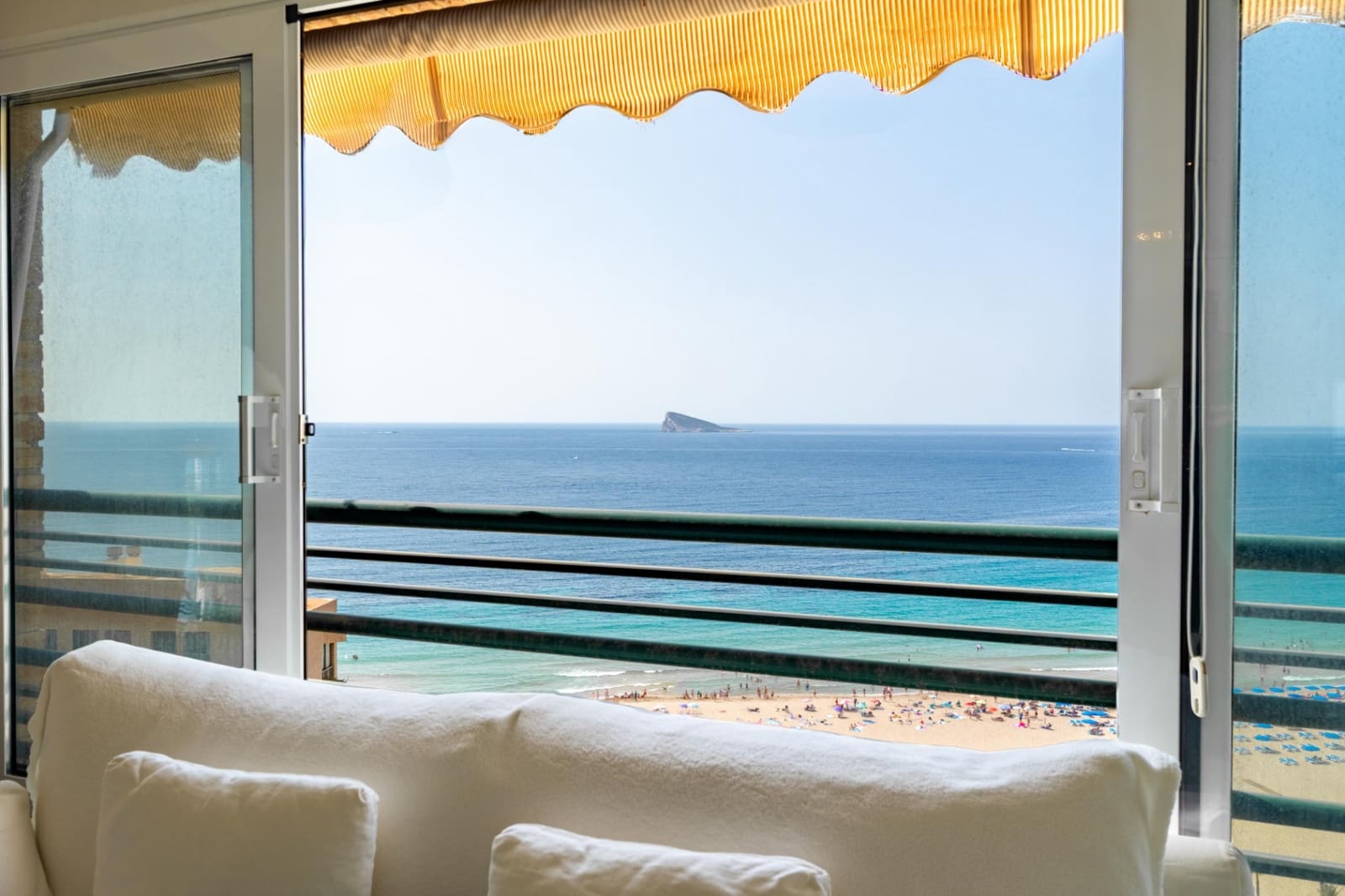 2 sypialnia Apartament na sprzedaż w Benidorm z basenem garażem - 1 490 000 € (Ref: 9328438)