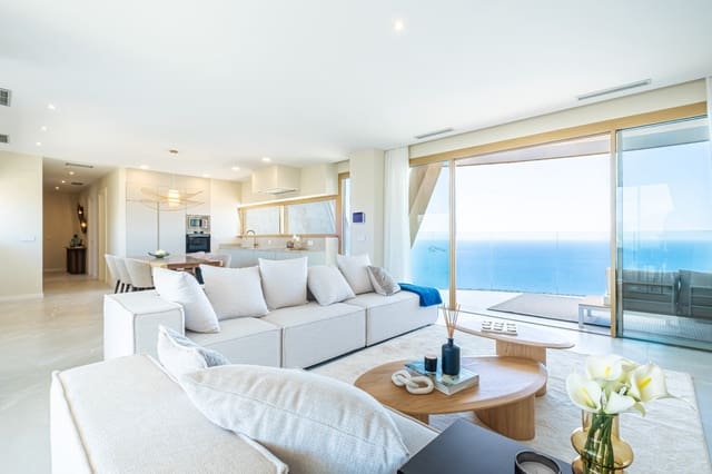 2 slaapkamer Appartement te koop in Benidorm met zwembad - € 1.250.000 (Ref: 9328439)