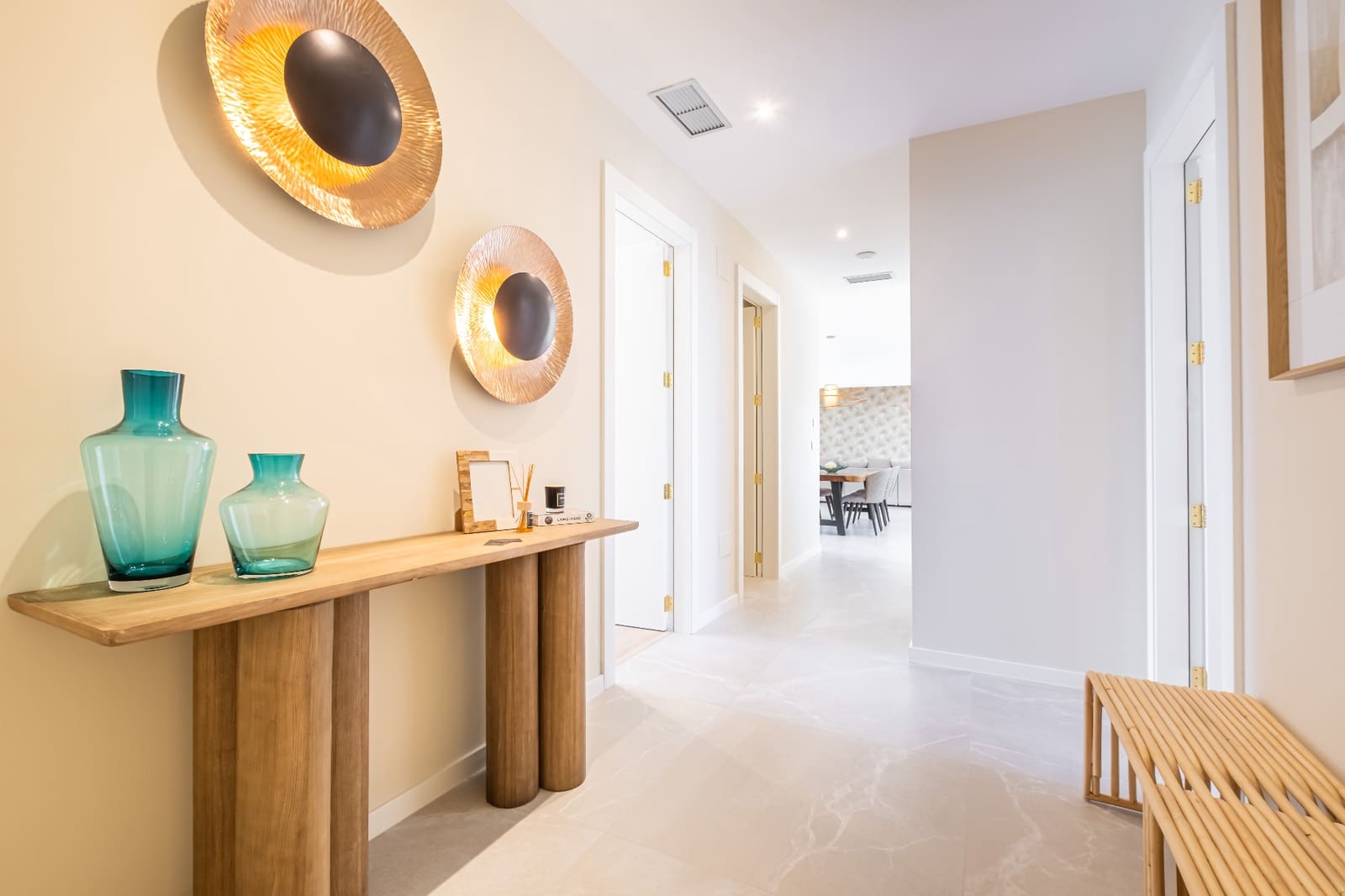 2 bedroom Apartment for sale in Benidorm with pool - € 1,250,000 (Ref: 9328439)