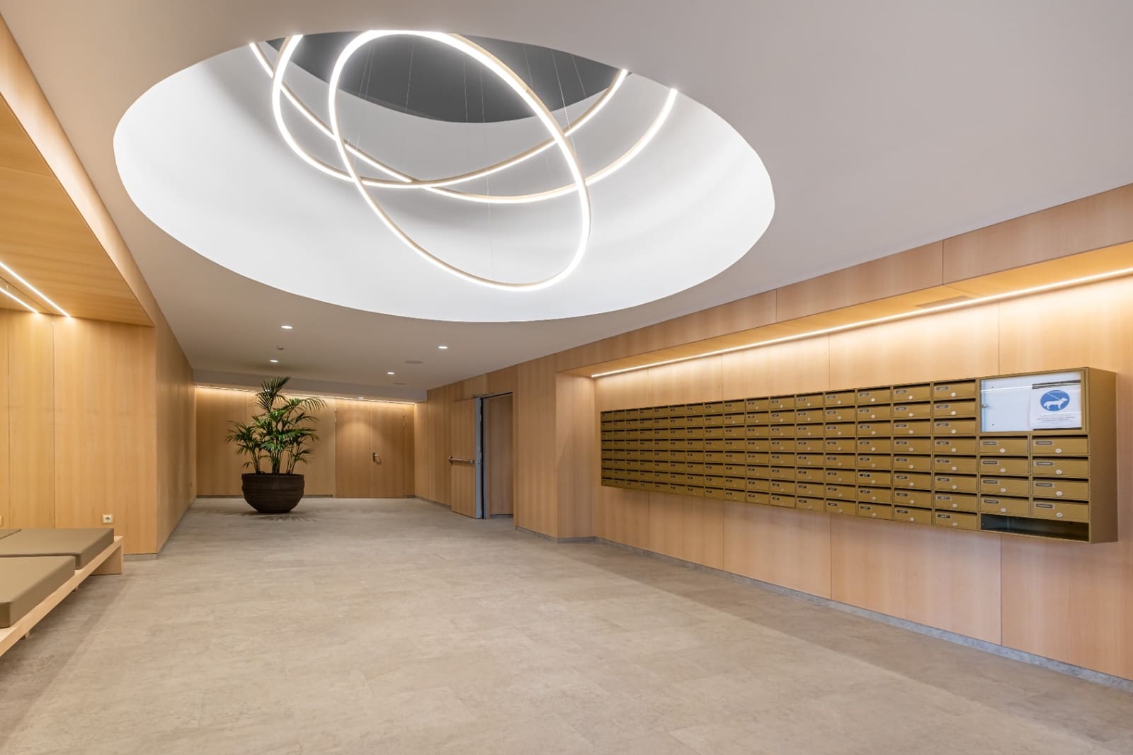 2 bedroom Apartment for sale in Benidorm with pool - € 1,250,000 (Ref: 9328439)