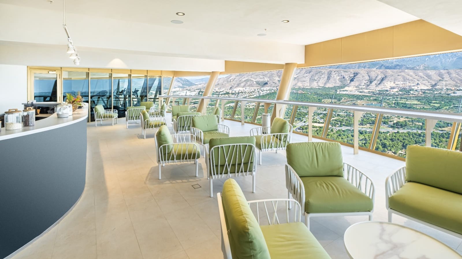 2 bedroom Apartment for sale in Benidorm with pool - € 1,250,000 (Ref: 9328439)