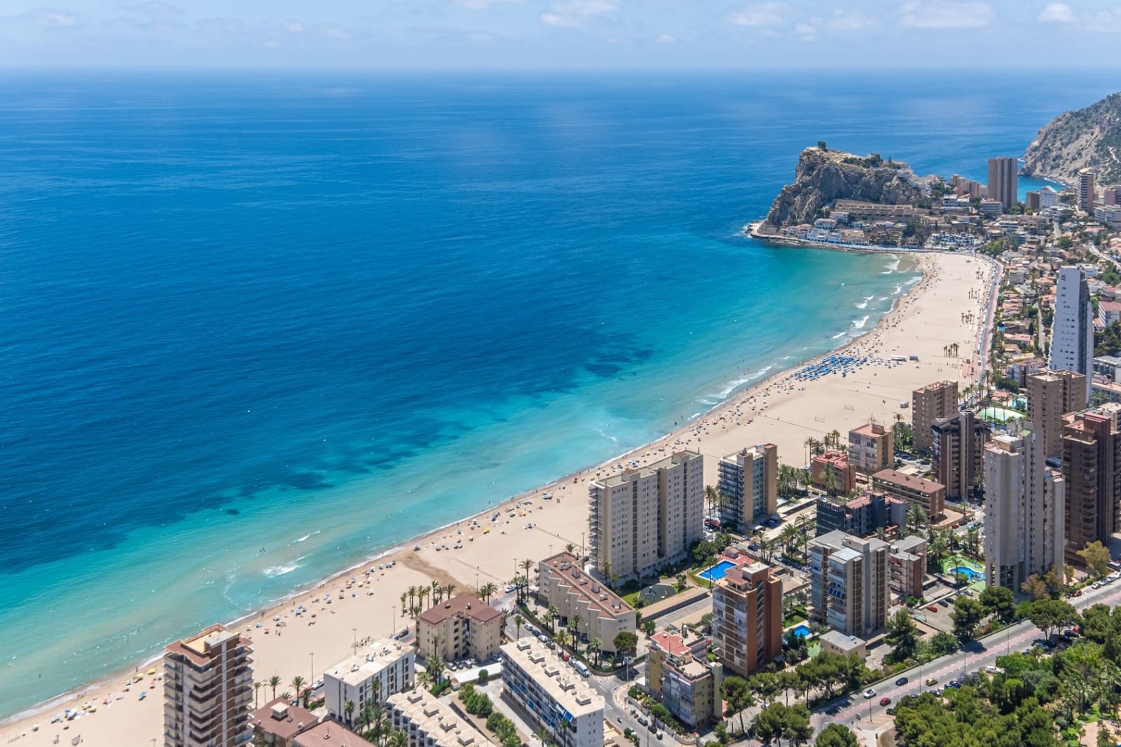2 bedroom Apartment for sale in Benidorm with pool - € 1,250,000 (Ref: 9328439)