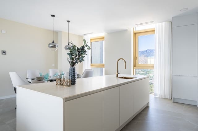 3 Zimmer Apartment zu verkaufen in Benidorm mit Pool - 1.095.000 € (Ref: 9328440)