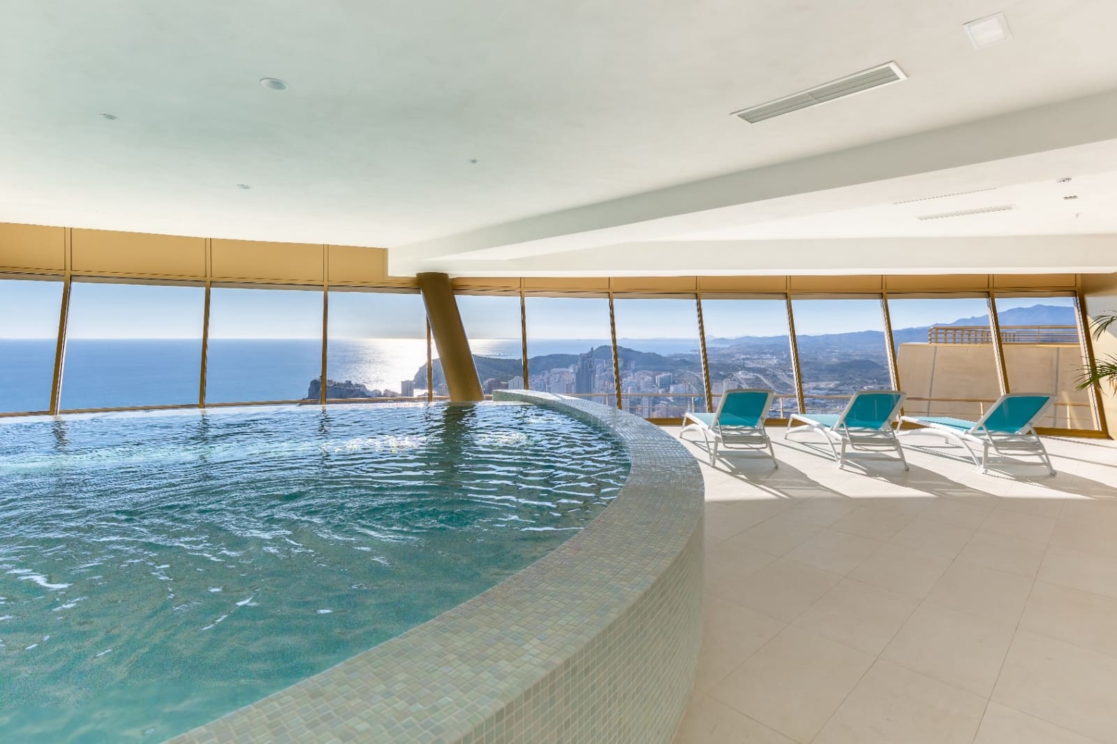 3 slaapkamer Appartement te koop in Benidorm met zwembad garage - € 1.730.000 (Ref: 9328441)