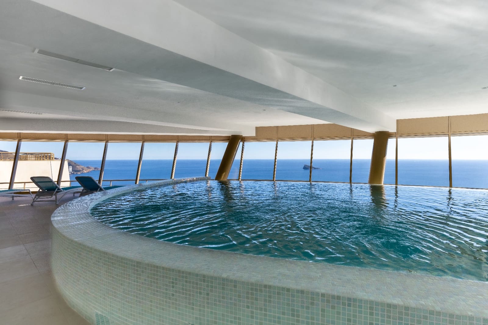 3 slaapkamer Appartement te koop in Benidorm met zwembad garage - € 1.730.000 (Ref: 9328441)