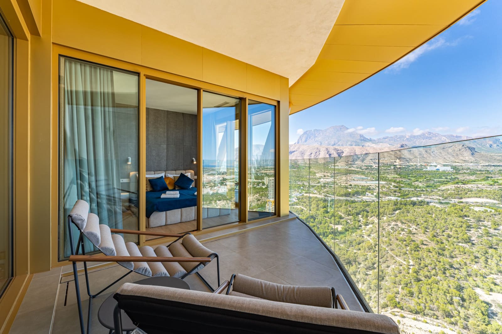 3 slaapkamer Appartement te koop in Benidorm met zwembad garage - € 1.730.000 (Ref: 9328441)