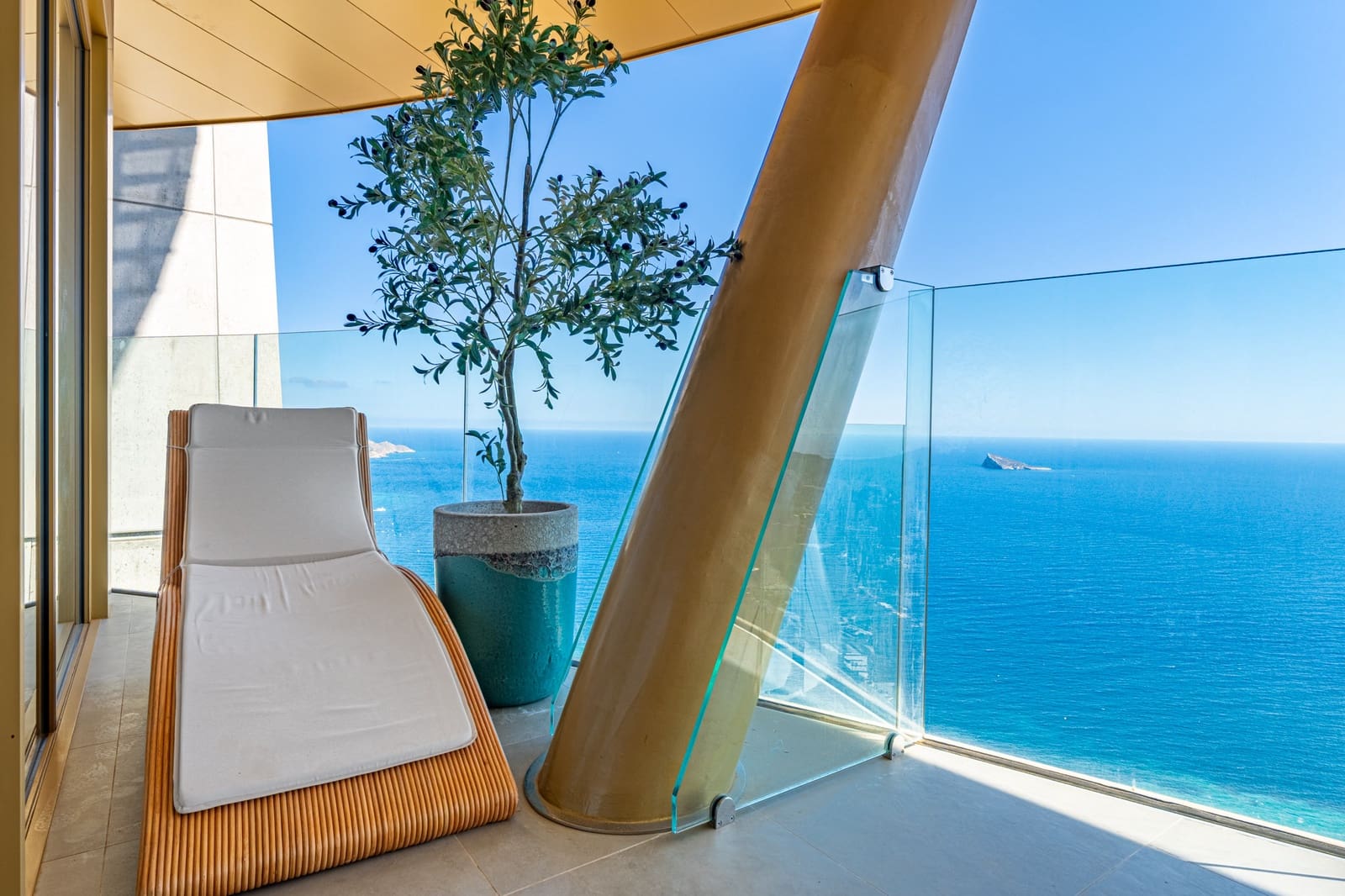 3 slaapkamer Appartement te koop in Benidorm met zwembad garage - € 1.730.000 (Ref: 9328441)