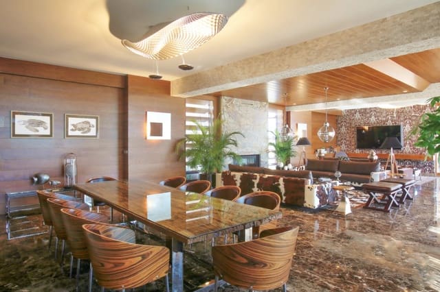 6 soveværelse Villa til salg i El Campello med swimmingpool garage - € 3.800.000 (Ref: 9328442)