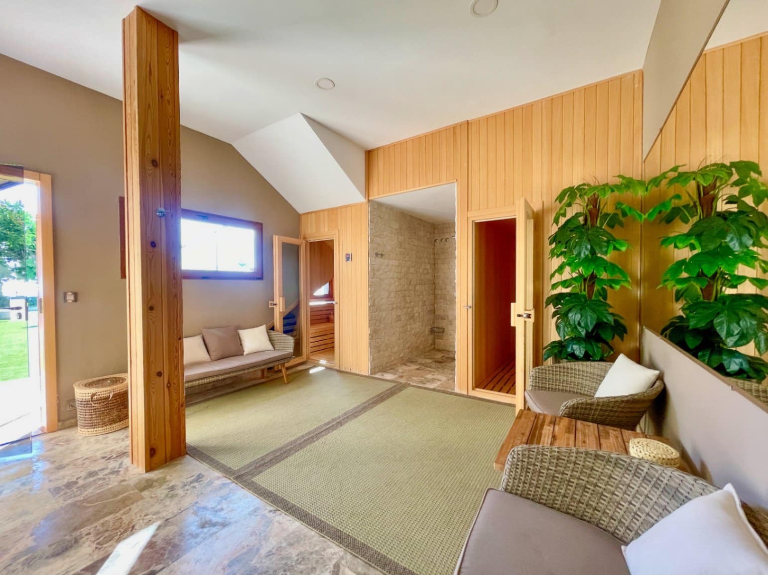 6 slaapkamer Villa te koop in El Campello met zwembad garage - € 3.800.000 (Ref: 9328442)