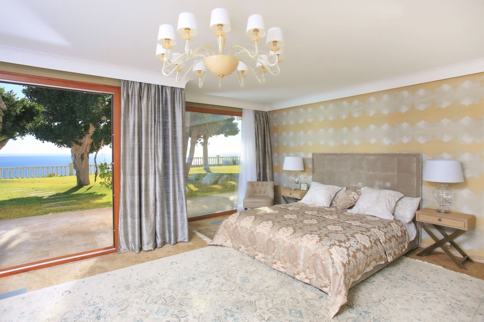 6 slaapkamer Villa te koop in El Campello met zwembad garage - € 3.800.000 (Ref: 9328442)