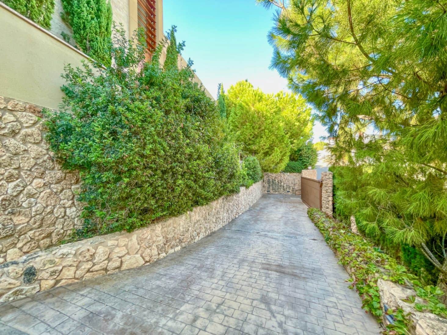 6 slaapkamer Villa te koop in El Campello met zwembad garage - € 3.800.000 (Ref: 9328442)