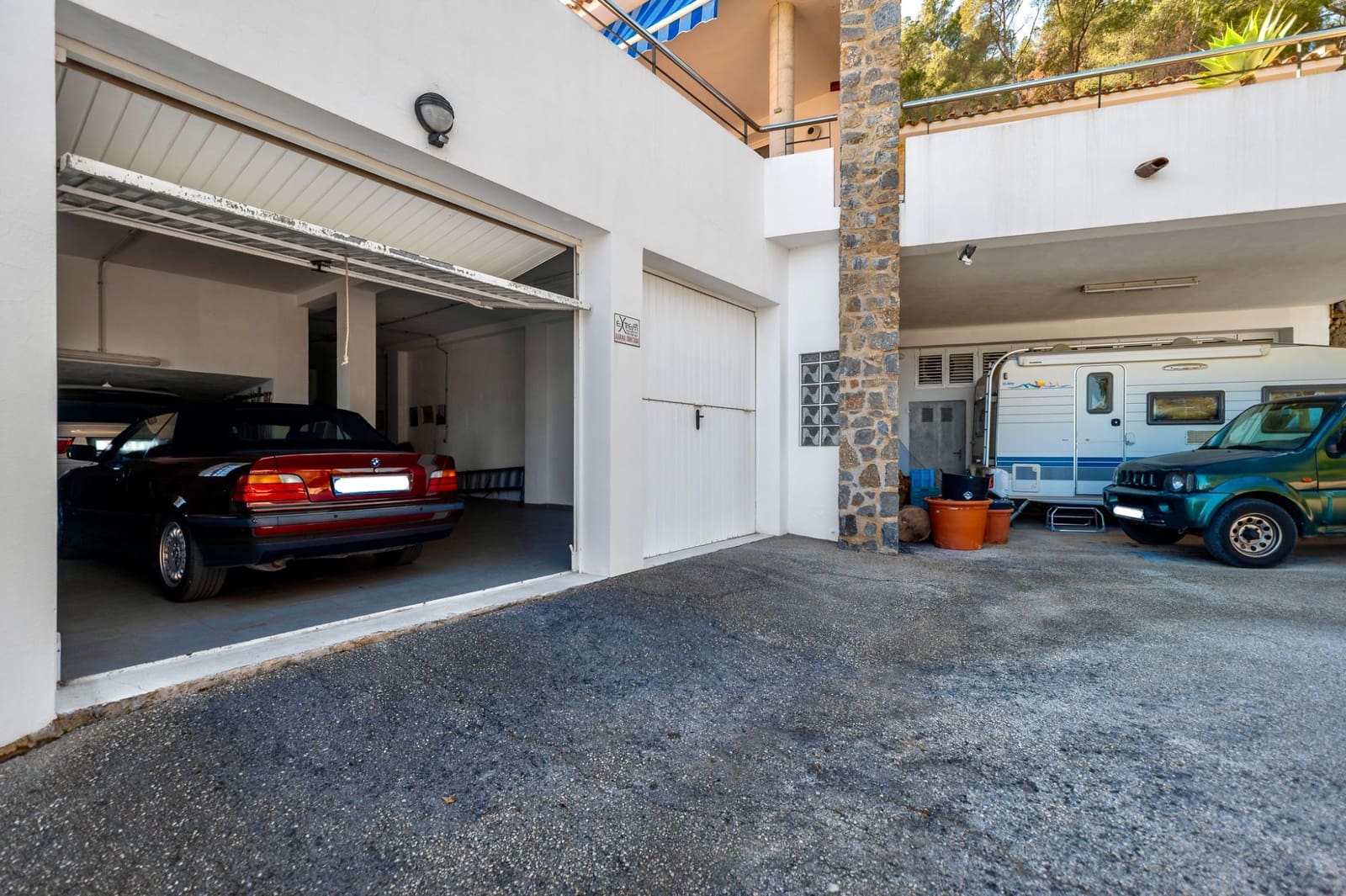 5 bedroom Villa for sale in Callosa d'En Sarria with pool garage - € 950,000 (Ref: 9328444)