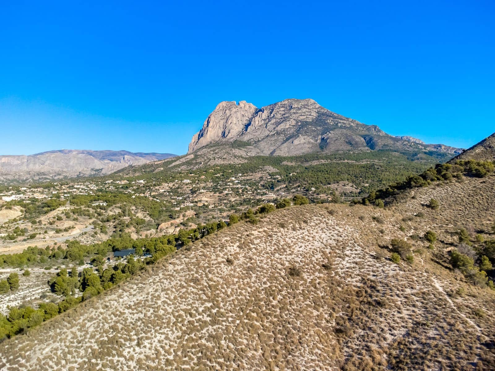 4 makuuhuone Huvila myytävänä paikassa Finestrat mukana uima-altaan 
autotalli - 2 200 000 € (Ref: 9328445)