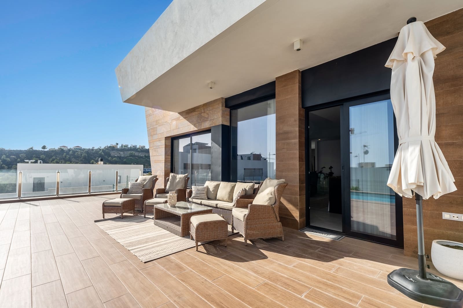 4 bedroom Villa for sale in Finestrat with pool garage - € 980,000 (Ref: 9328449)