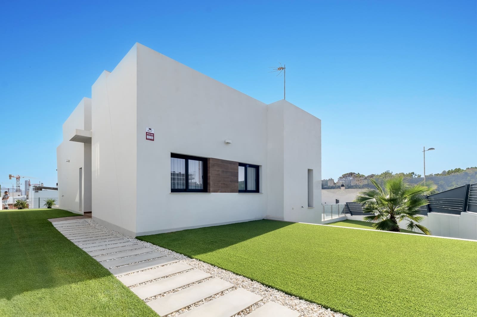 4 bedroom Villa for sale in Finestrat with pool garage - € 980,000 (Ref: 9328449)
