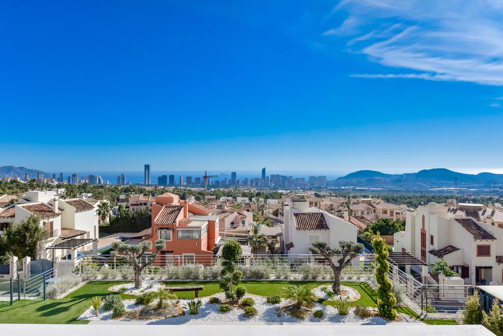 7 makuuhuone Huvila myytävänä paikassa Finestrat mukana uima-altaan 
autotalli - 4 450 000 € (Ref: 9328452)