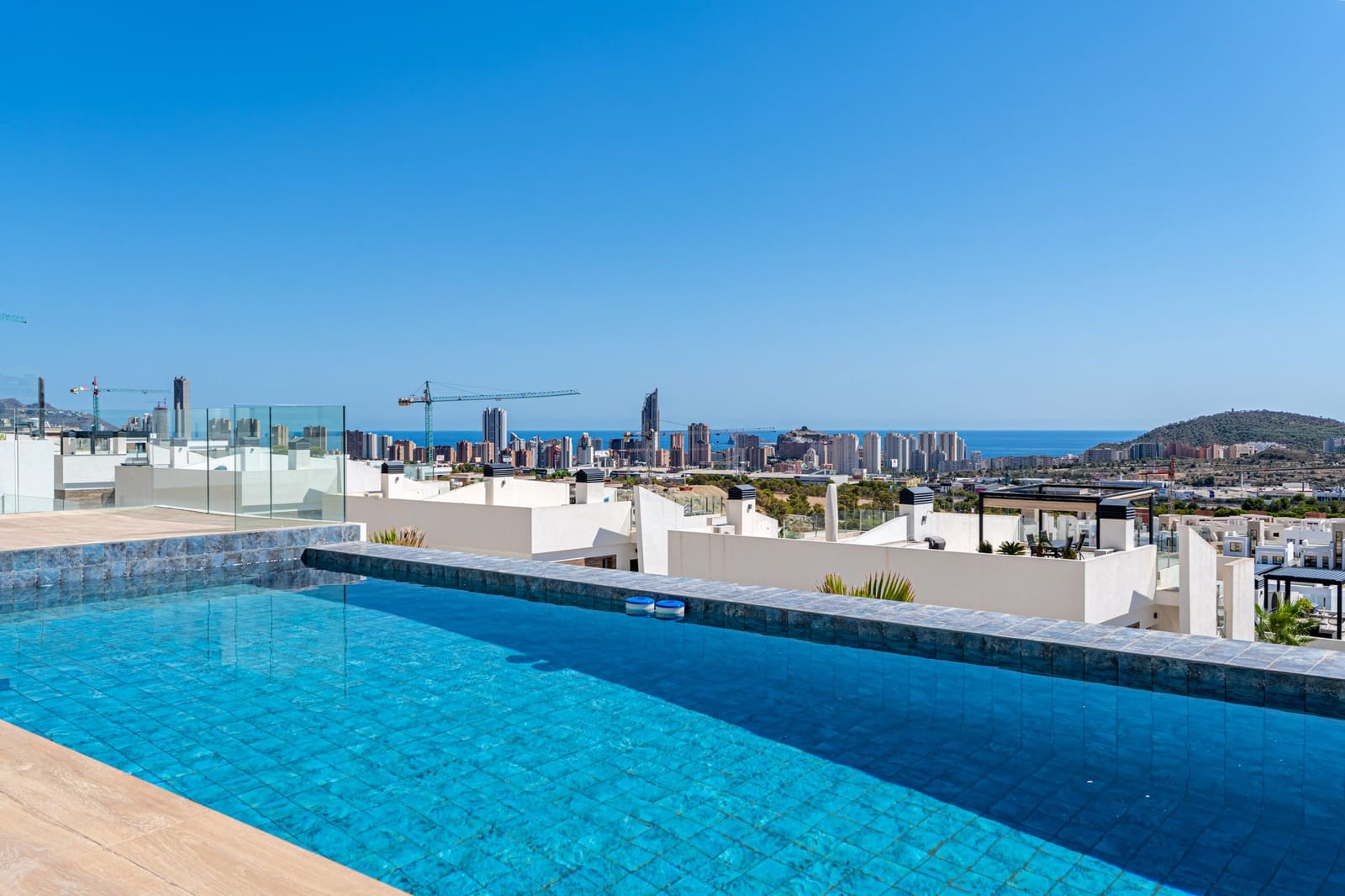 4 Zimmer Villa zu verkaufen in Finestrat mit Pool Garage - 1.350.000 € (Ref: 9328465)