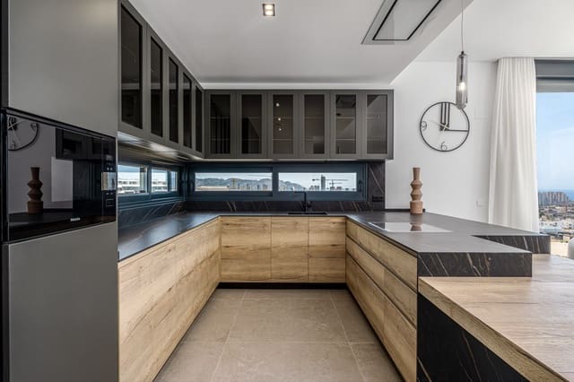 4 Zimmer Villa zu verkaufen in Finestrat mit Pool Garage - 2.700.000 € (Ref: 9328475)