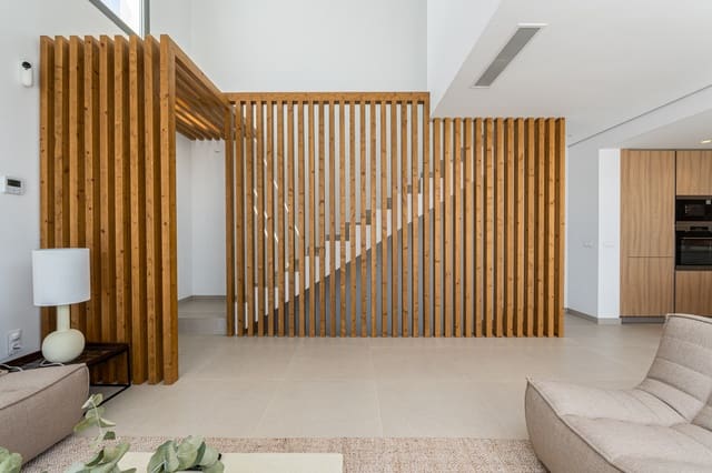 4 quarto Moradia para venda em Finestrat com piscina garagem - 797 000 € (Ref: 9328477)