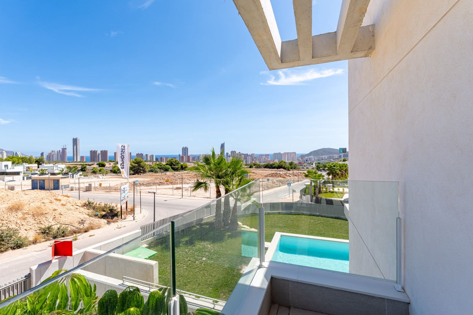 4 quarto Moradia para venda em Finestrat com piscina garagem - 797 000 € (Ref: 9328477)