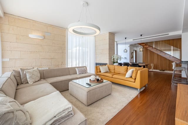 4 Zimmer Villa zu verkaufen in La Nucia mit Pool Garage - 1.650.000 € (Ref: 9328481)