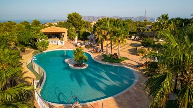 7 makuuhuone Huvila myytävänä paikassa La Nucia mukana uima-altaan 
autotalli - 5 600 000 € (Ref: 9328482)