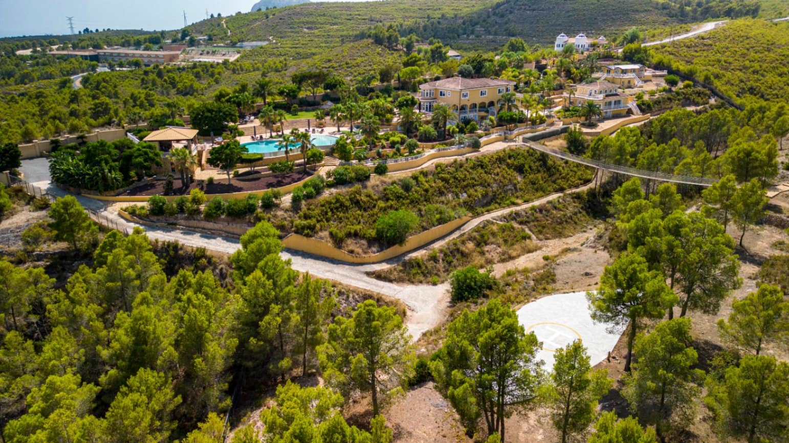 7 makuuhuone Huvila myytävänä paikassa La Nucia mukana uima-altaan 
autotalli - 5 600 000 € (Ref: 9328482)