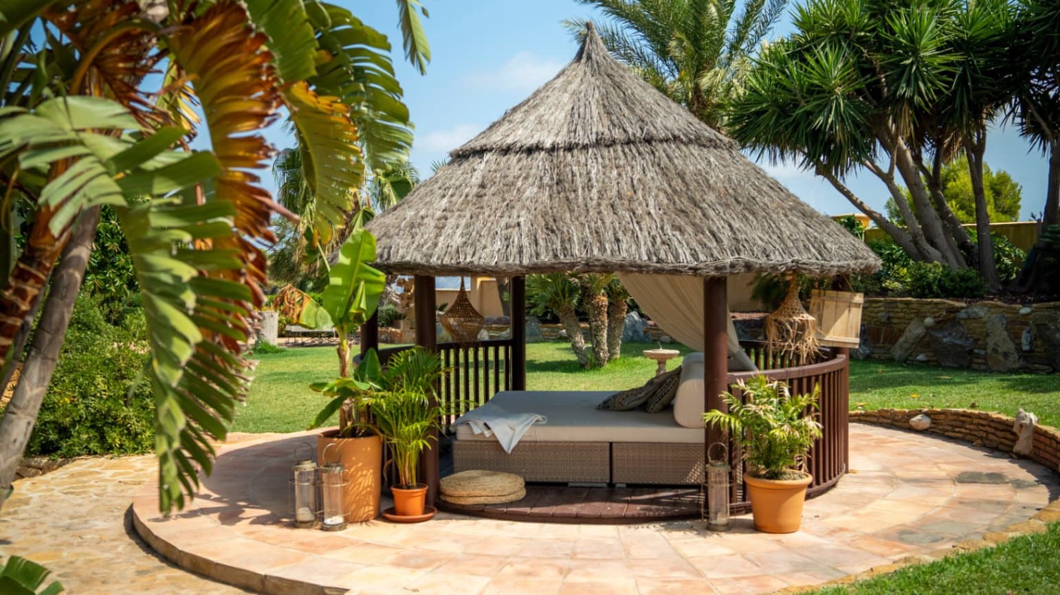 7 makuuhuone Huvila myytävänä paikassa La Nucia mukana uima-altaan 
autotalli - 5 600 000 € (Ref: 9328482)