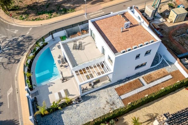 4 Zimmer Villa zu verkaufen in La Nucia mit Pool Garage - 1.175.000 € (Ref: 9328485)