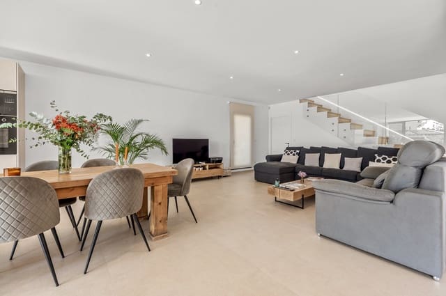 4 Zimmer Villa zu verkaufen in La Nucia mit Pool Garage - 1.175.000 € (Ref: 9328485)